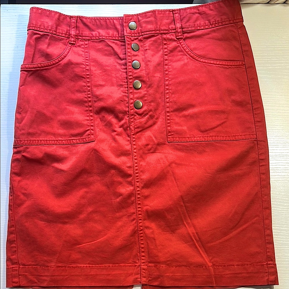 EUC banana republic factory Red Button-Front Skirt size 2p
